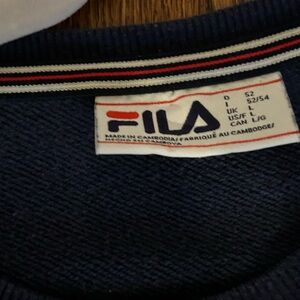 Men’s Filas sweatshirt. Size L.